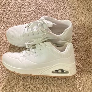 Skechers Street Uno Stand On Air Sneaker, White, Size: 7 Medium